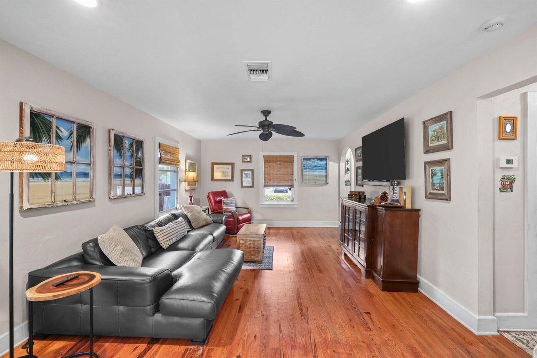304 Southeast 4th Ave - 12.jpg-SMALL