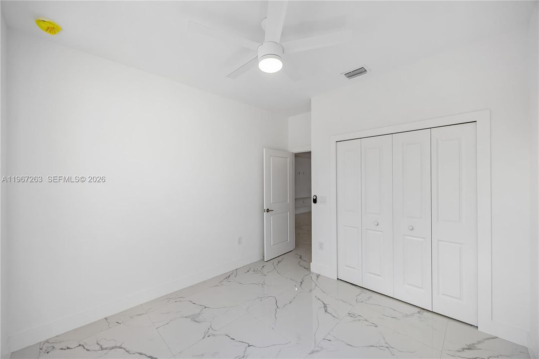 Vendido Recientemente: $314,890 (4 camas, 2 baños, 1650 Pies cuadrados)