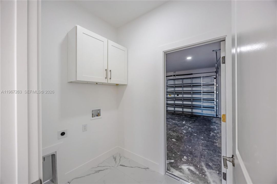 Vendido Recientemente: $314,890 (4 camas, 2 baños, 1650 Pies cuadrados)