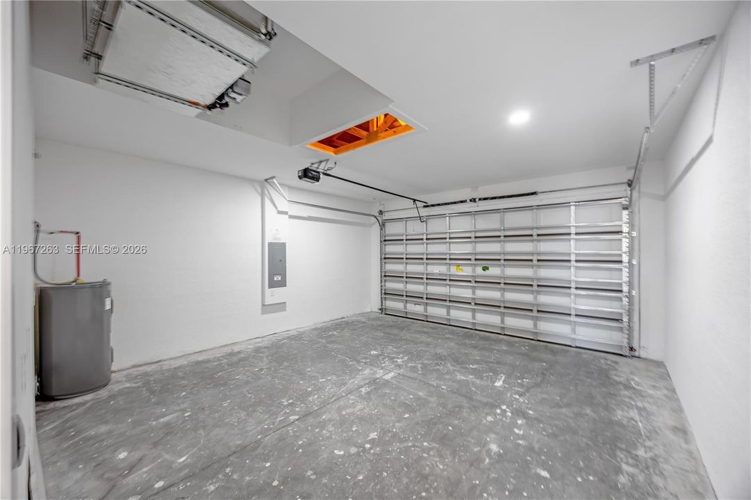 Vendido Recientemente: $314,890 (4 camas, 2 baños, 1650 Pies cuadrados)