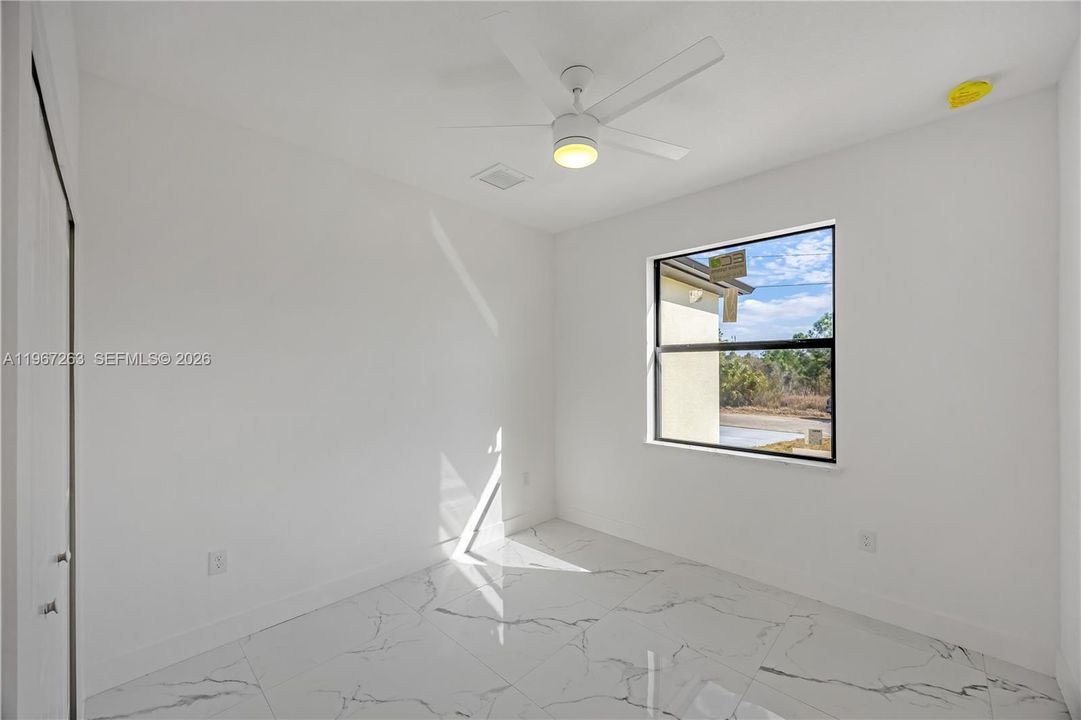 Vendido Recientemente: $314,890 (4 camas, 2 baños, 1650 Pies cuadrados)