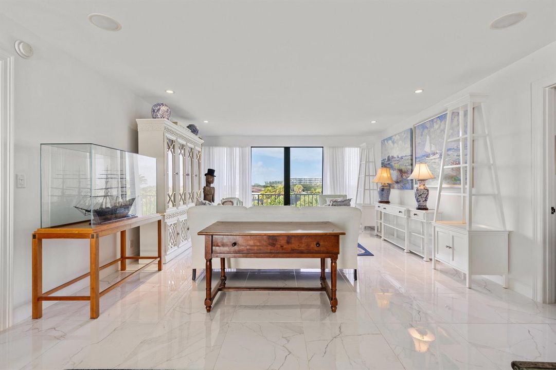 2275 S Ocean Blvd 307A