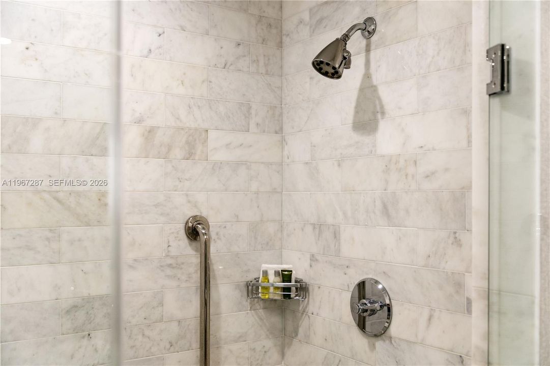 Active With Contract: $399,000 (0 beds, 1 baths, 445 Square Feet)