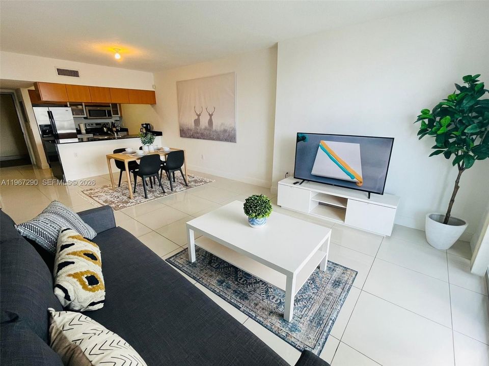 En Venta: $399,000 (1 camas, 1 baños, 821 Pies cuadrados)
