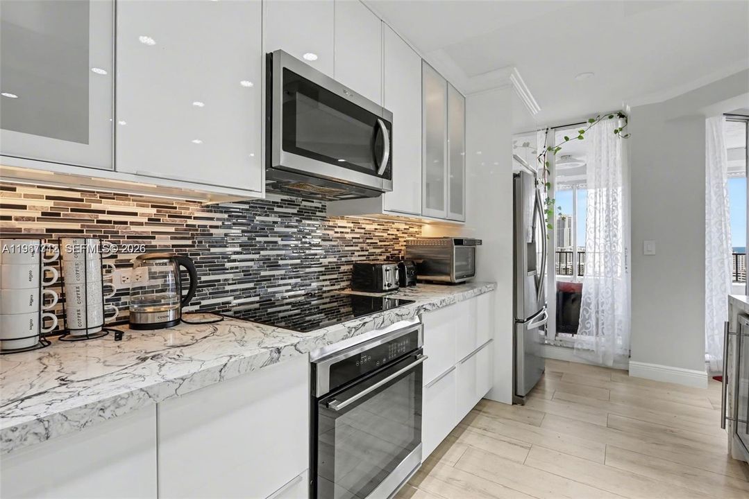 En Venta: $754,000 (2 camas, 2 baños, 1677 Pies cuadrados)