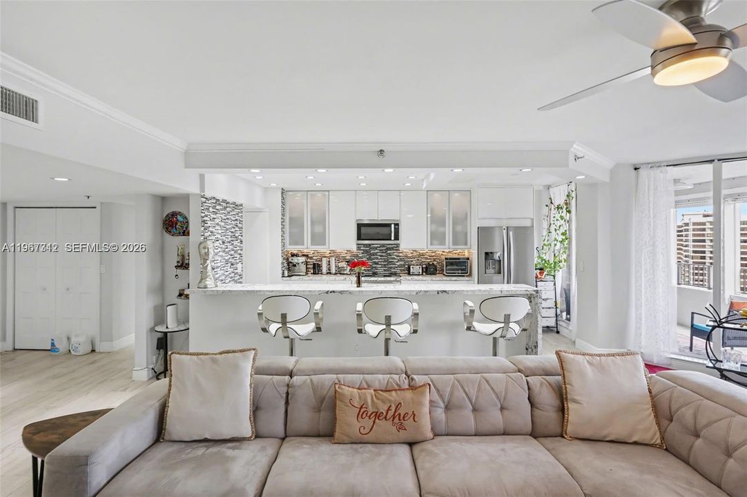 En Venta: $754,000 (2 camas, 2 baños, 1677 Pies cuadrados)