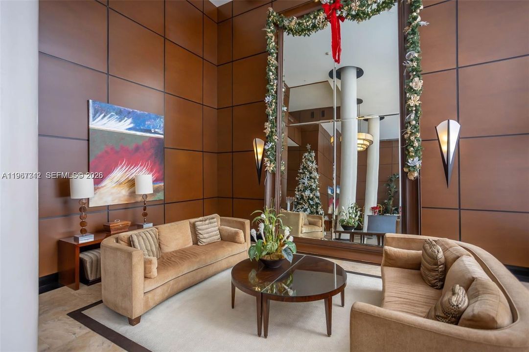 En Venta: $754,000 (2 camas, 2 baños, 1677 Pies cuadrados)