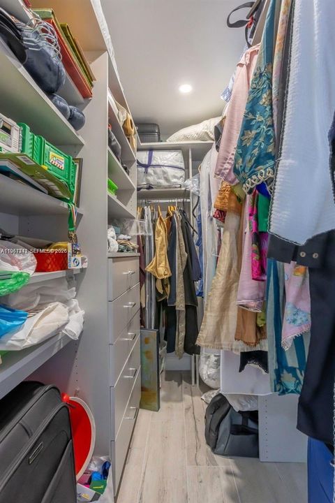 En Venta: $754,000 (2 camas, 2 baños, 1677 Pies cuadrados)
