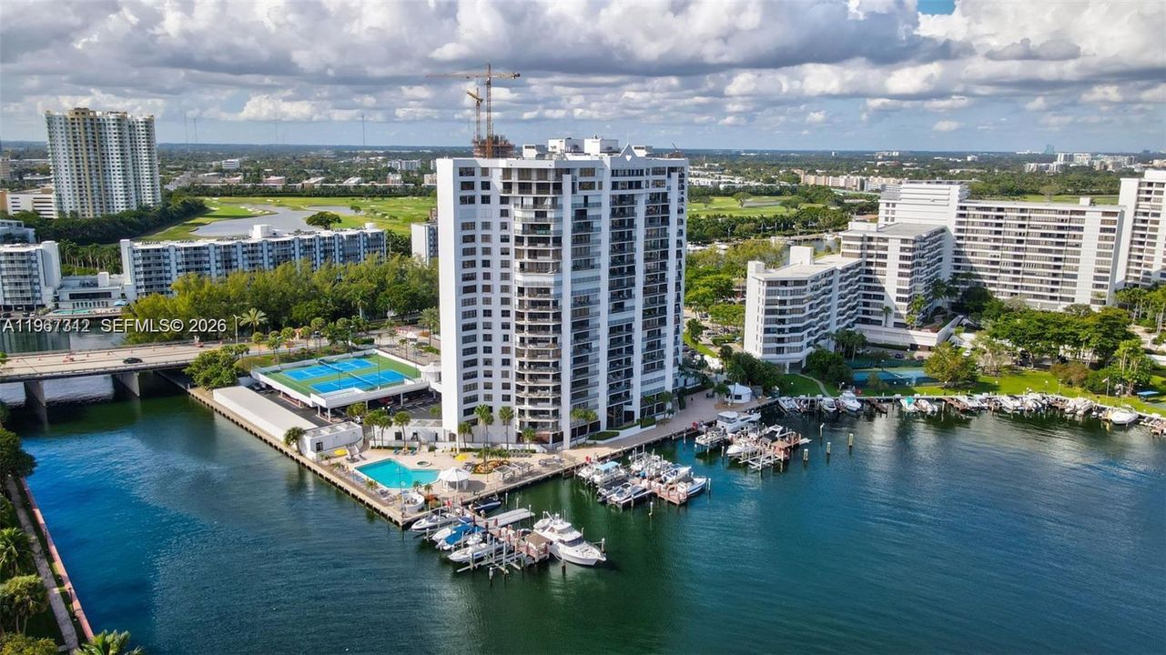 En Venta: $754,000 (2 camas, 2 baños, 1677 Pies cuadrados)