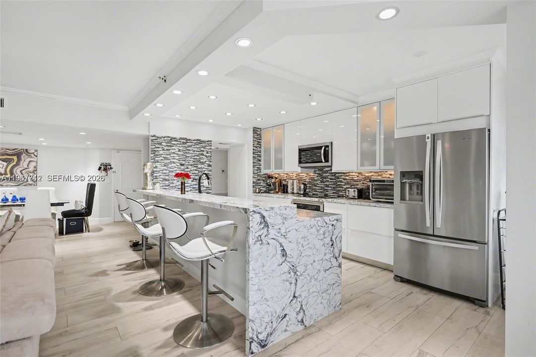 En Venta: $754,000 (2 camas, 2 baños, 1677 Pies cuadrados)