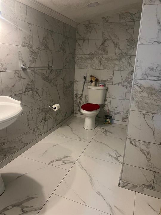 master Bathroom 2