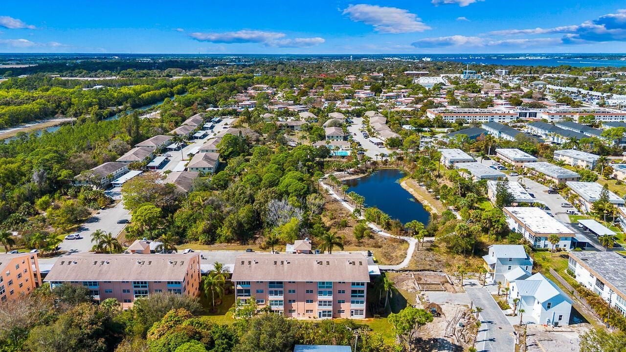 2950 SE Ocean Boulevard #304--2