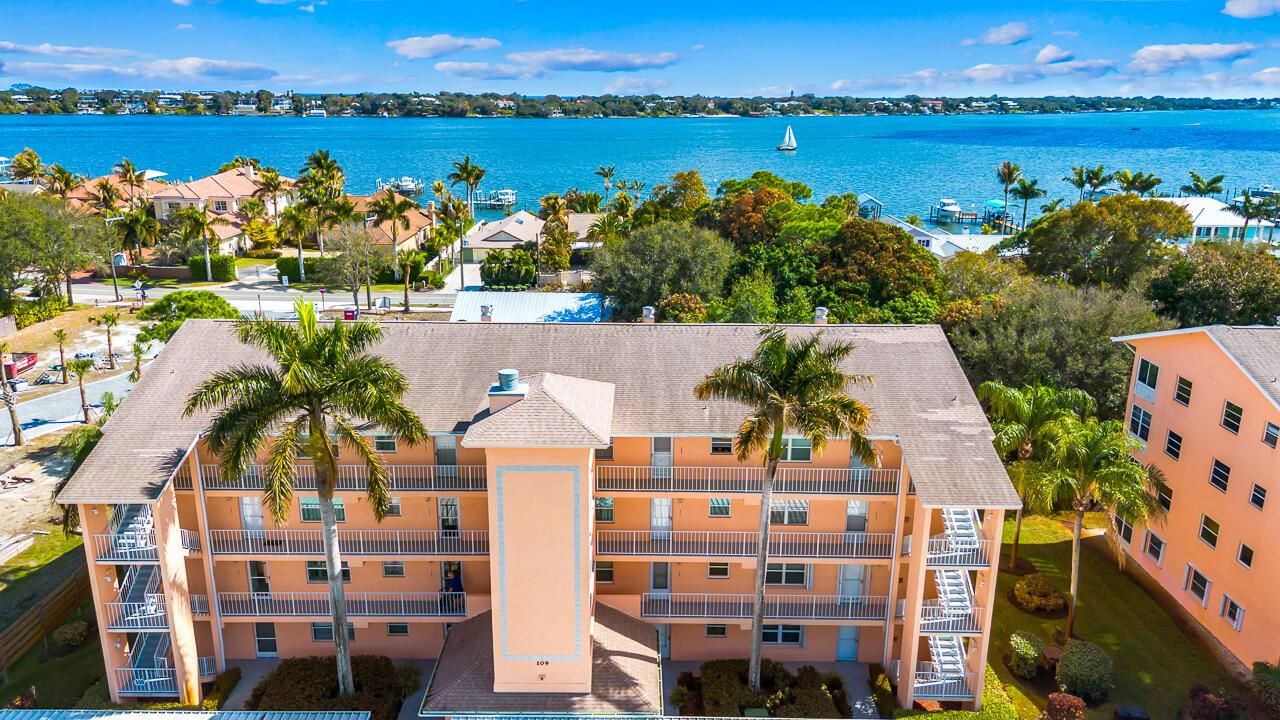 2950 SE Ocean Boulevard #304--8