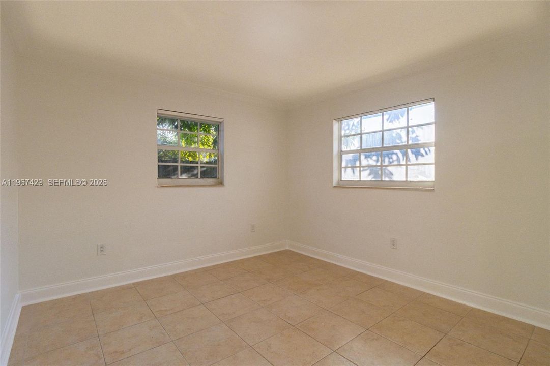En Venta: $464,900 (3 camas, 2 baños, 1196 Pies cuadrados)