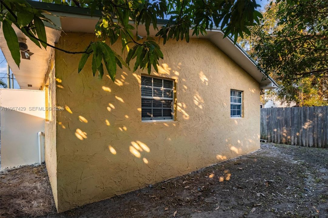 En Venta: $464,900 (3 camas, 2 baños, 1196 Pies cuadrados)
