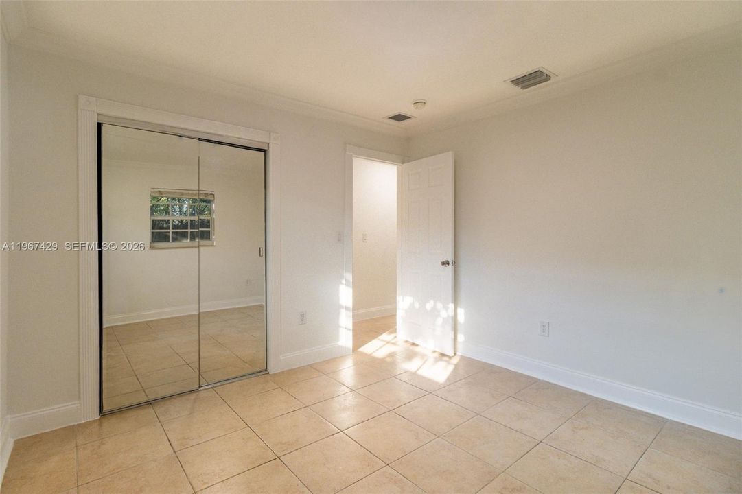 En Venta: $464,900 (3 camas, 2 baños, 1196 Pies cuadrados)