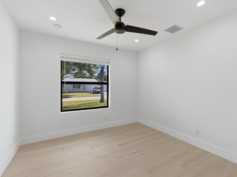 Guest Bedroom 1