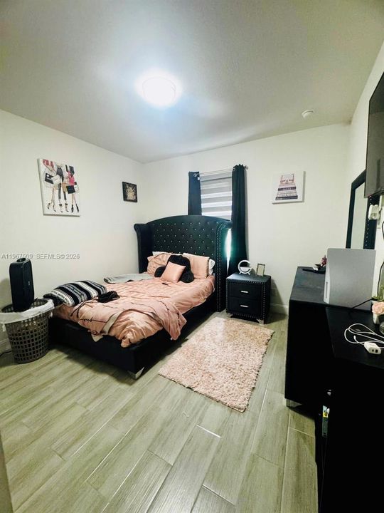 Recientemente alquilado: $2,000 (3 camas, 2 baños, 1630 Pies cuadrados)