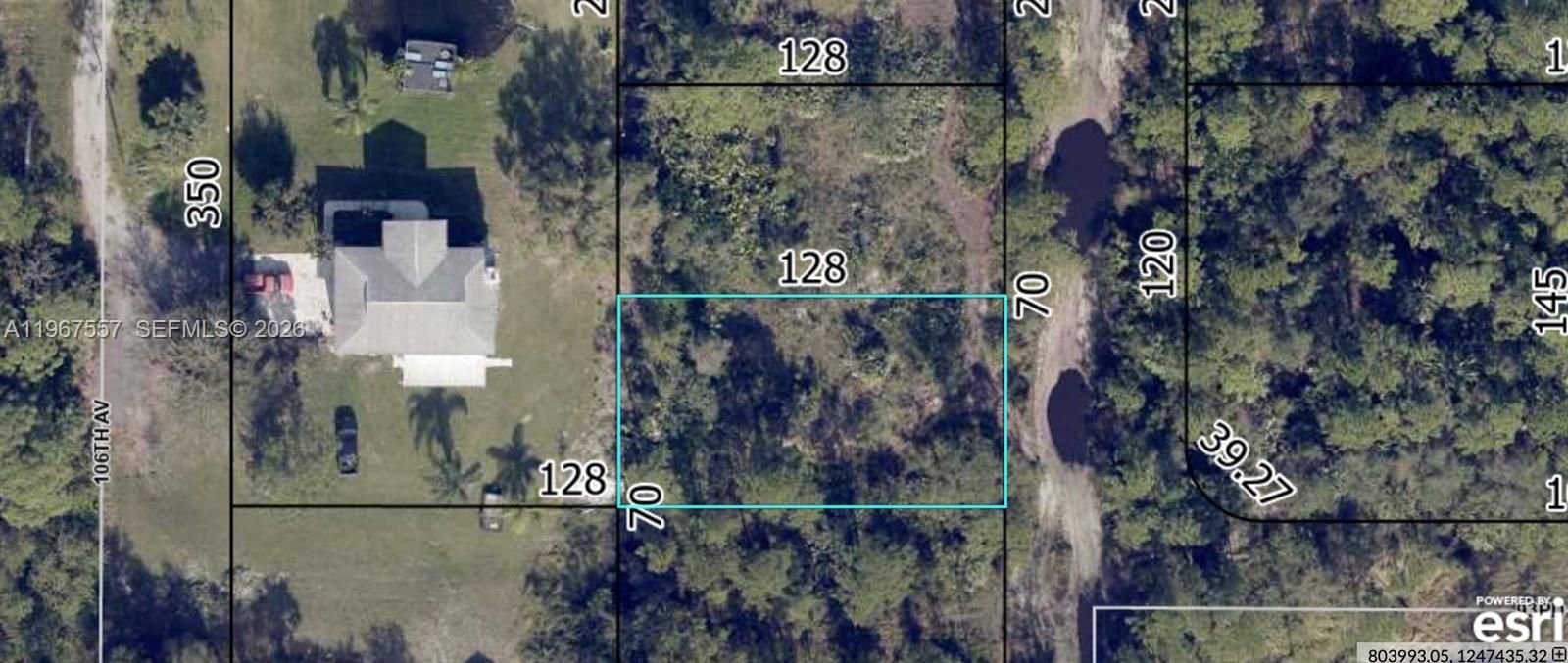На продажу: $33,000 (0.21 acres)