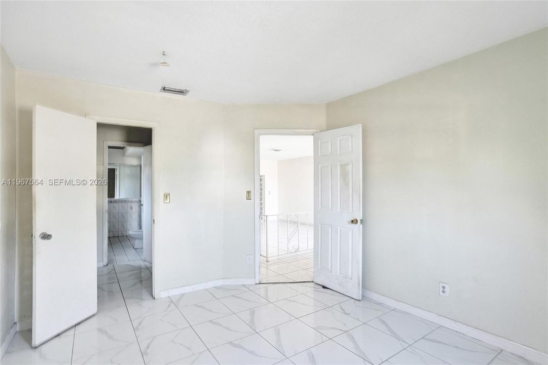 For Sale: $435,000 (4 beds, 2 baths, 2369 Square Feet)