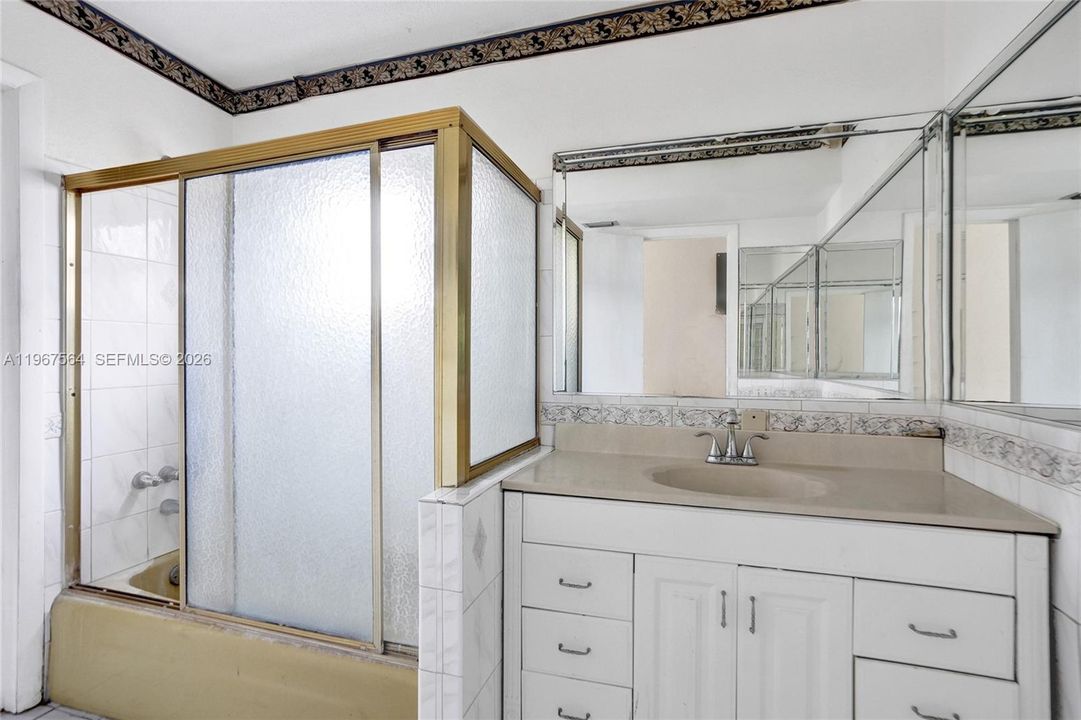 For Sale: $435,000 (4 beds, 2 baths, 2369 Square Feet)