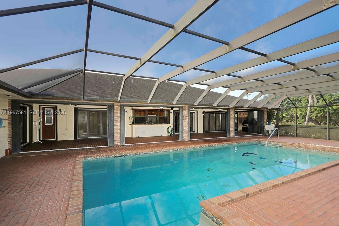 Vendido Recientemente: $1,600,000 (4 camas, 3 baños, 0 Pies cuadrados)