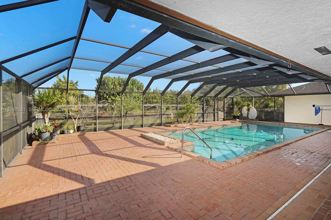 Vendido Recientemente: $1,600,000 (4 camas, 3 baños, 0 Pies cuadrados)