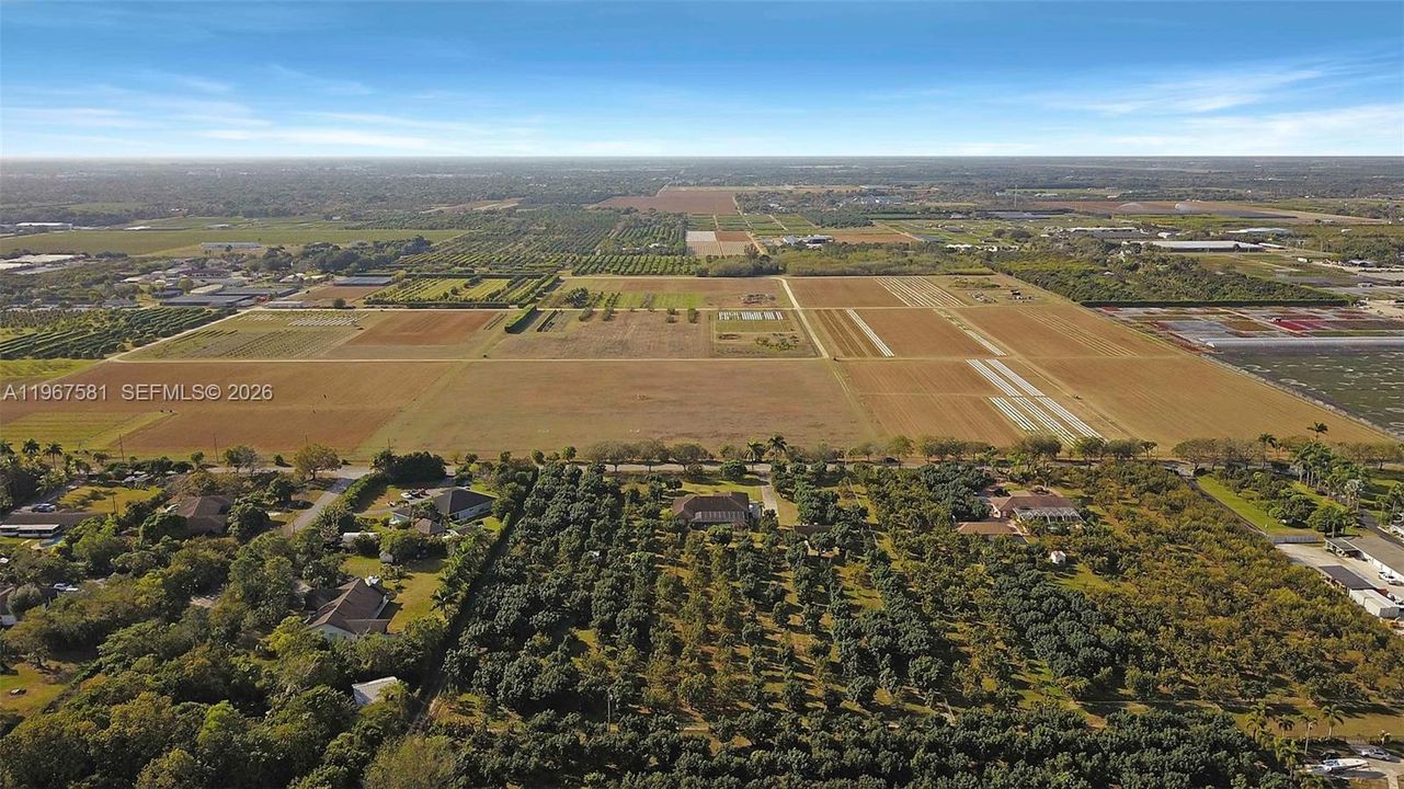 Vendido Recientemente: $1,600,000 (4 camas, 3 baños, 0 Pies cuadrados)