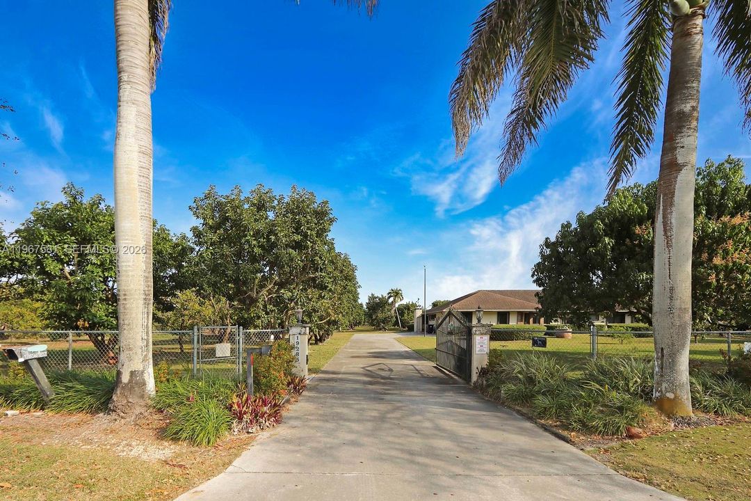 Vendido Recientemente: $1,600,000 (4 camas, 3 baños, 0 Pies cuadrados)