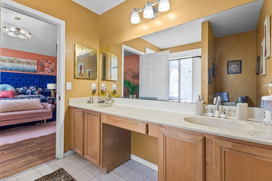 Active With Contract: $379,999 (3 beds, 2 baths, 1627 Square Feet)