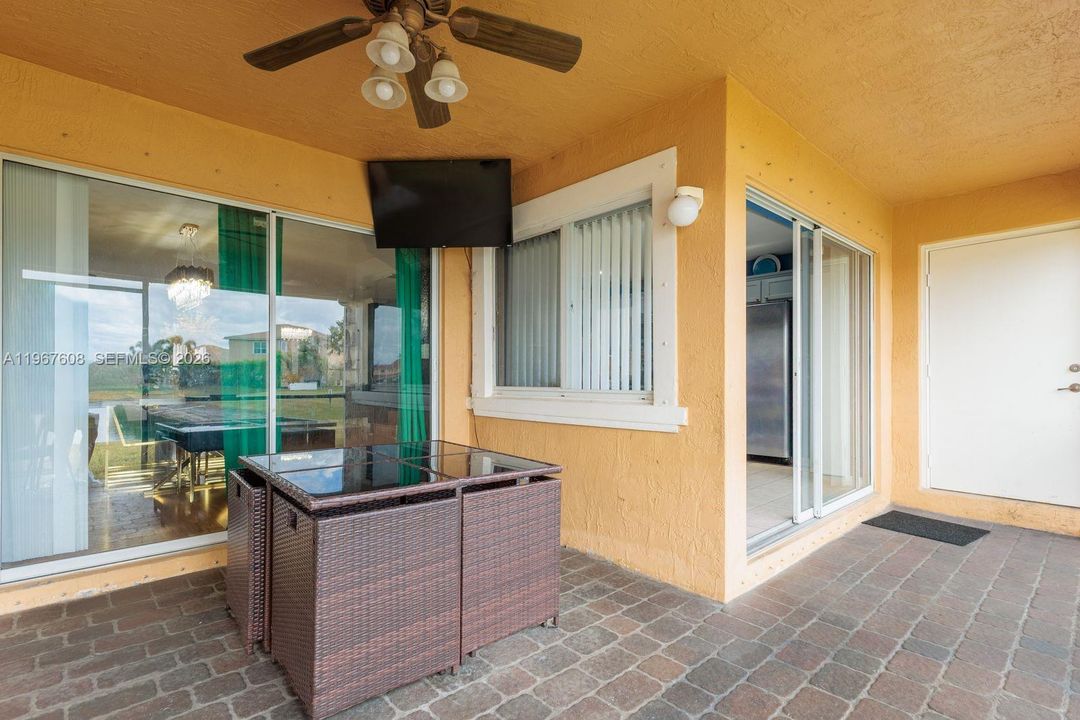 Active With Contract: $379,999 (3 beds, 2 baths, 1627 Square Feet)