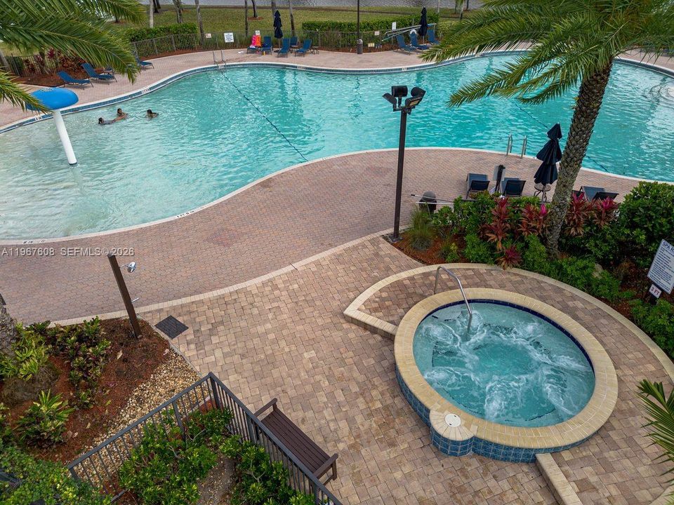 Active With Contract: $379,999 (3 beds, 2 baths, 1627 Square Feet)