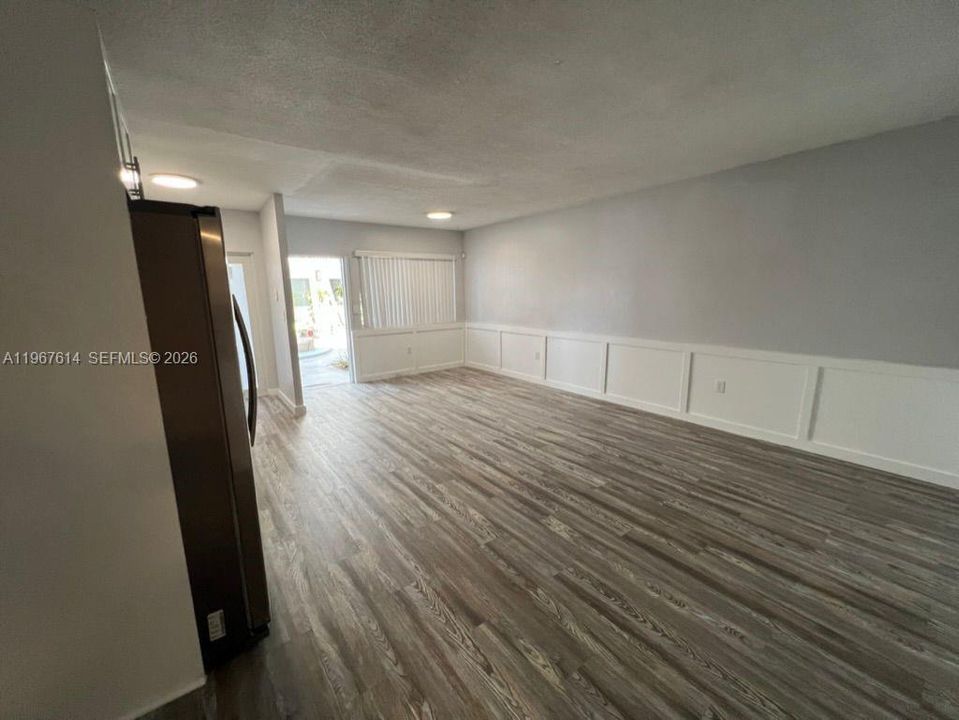 На продажу: $245,000 (1 спален, 1 ванн, 710 Квадратных фут)