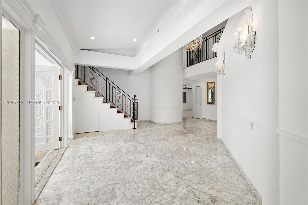 Active With Contract: $4,995,000 (5 beds, 4 baths, 3674 Square Feet)