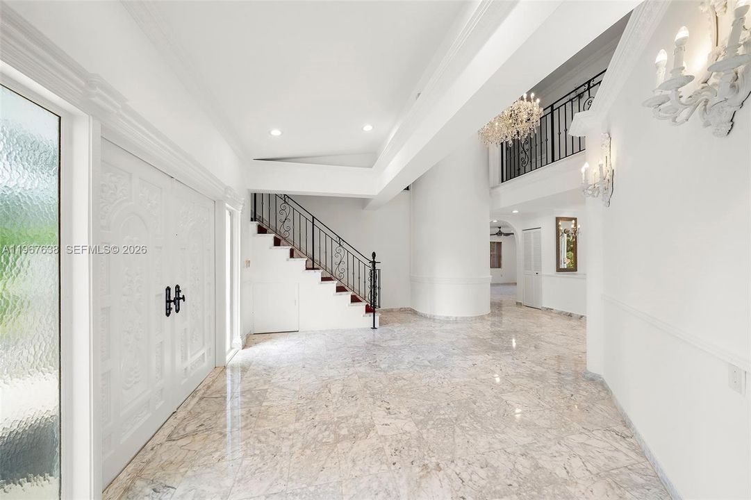 Active With Contract: $4,995,000 (5 beds, 4 baths, 3674 Square Feet)