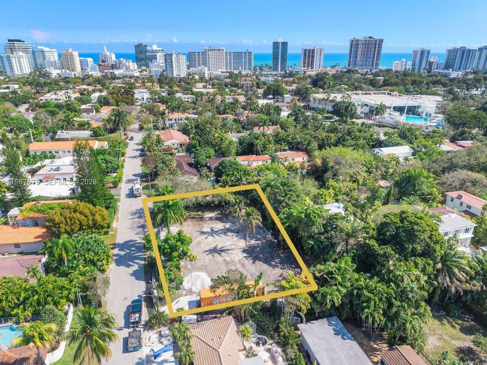 На продажу: $5,250,000 (0.32 acres)