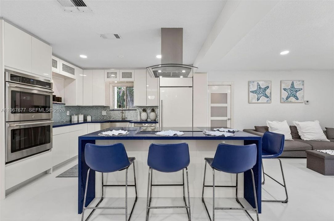 В аренду: $9,800 (3 спален, 3 ванн, 2786 Квадратных фут)