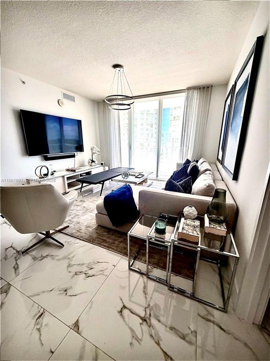 Active With Contract: $1,200,000 (2 beds, 3 baths, 1524 Square Feet)