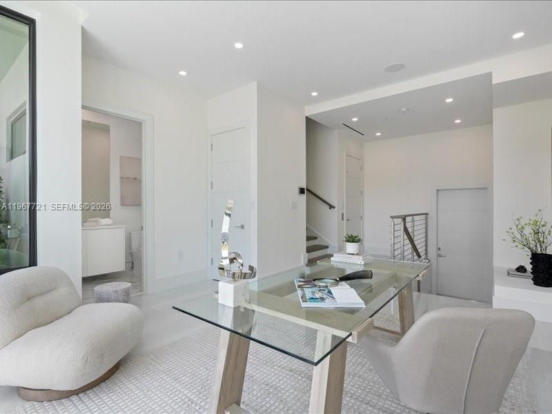 En Venta: $2,750,000 (4 camas, 4 baños, 3516 Pies cuadrados)