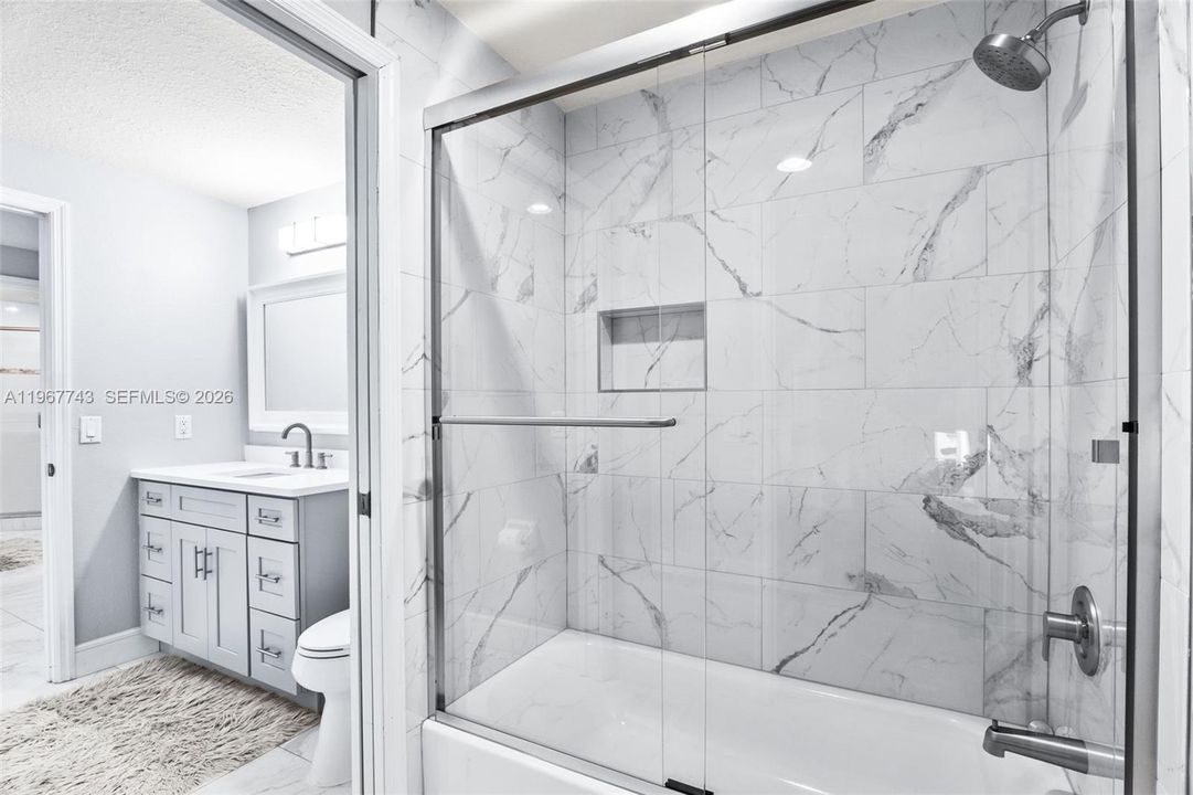 For Rent: $4,500 (3 beds, 3 baths, 1990 Square Feet)