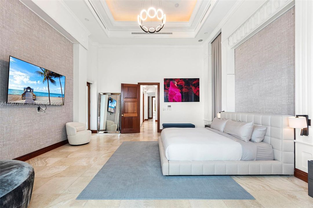 В аренду: $85,000 (5 спален, 5 ванн, 6090 Квадратных фут)