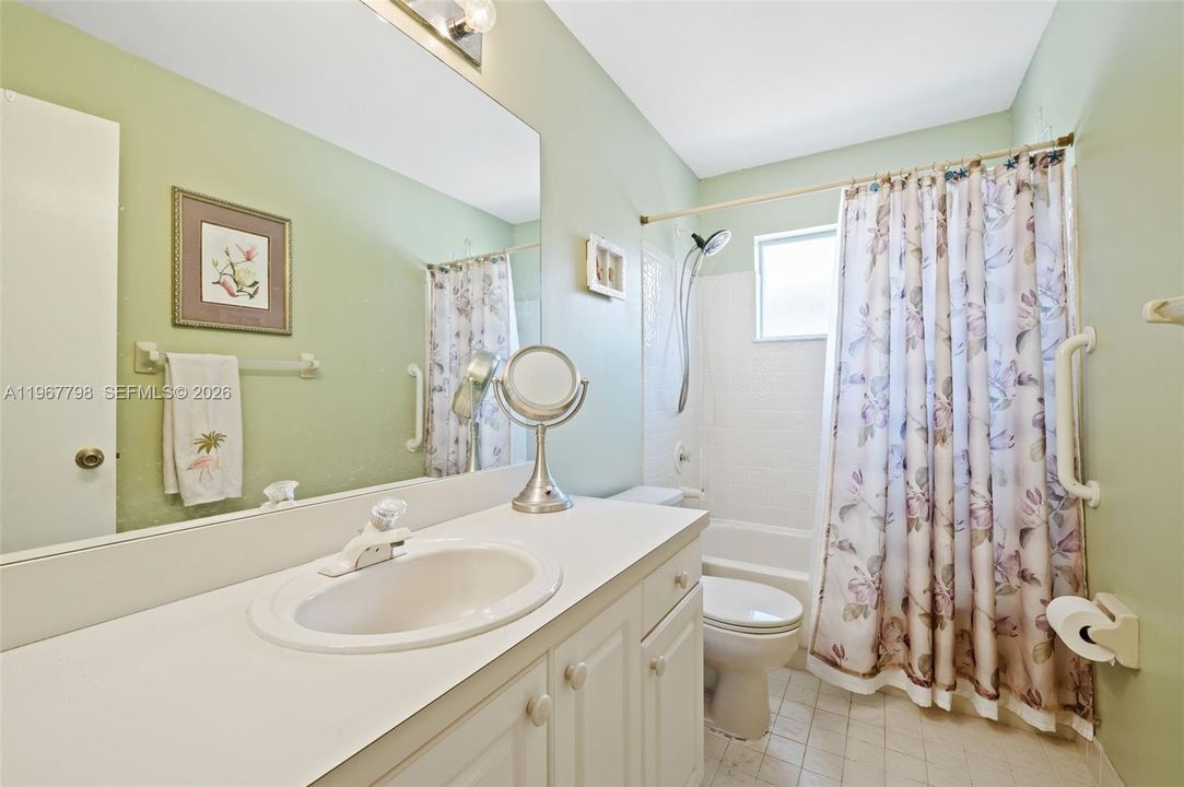 For Sale: $650,000 (3 beds, 2 baths, 1678 Square Feet)