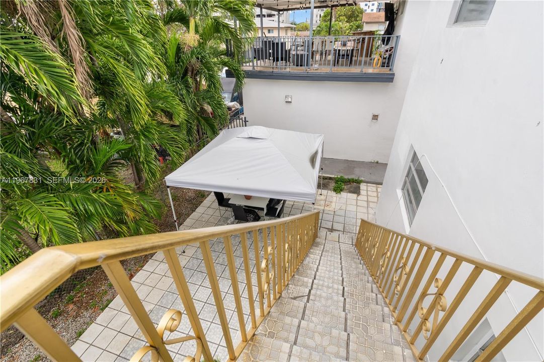 Active With Contract: $975,000 (0 beds, 0 baths, 3244 Square Feet)