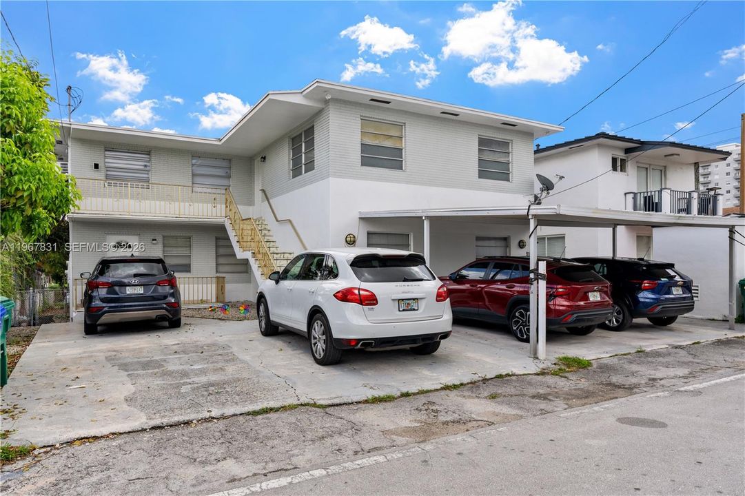 Active With Contract: $975,000 (0 beds, 0 baths, 3244 Square Feet)