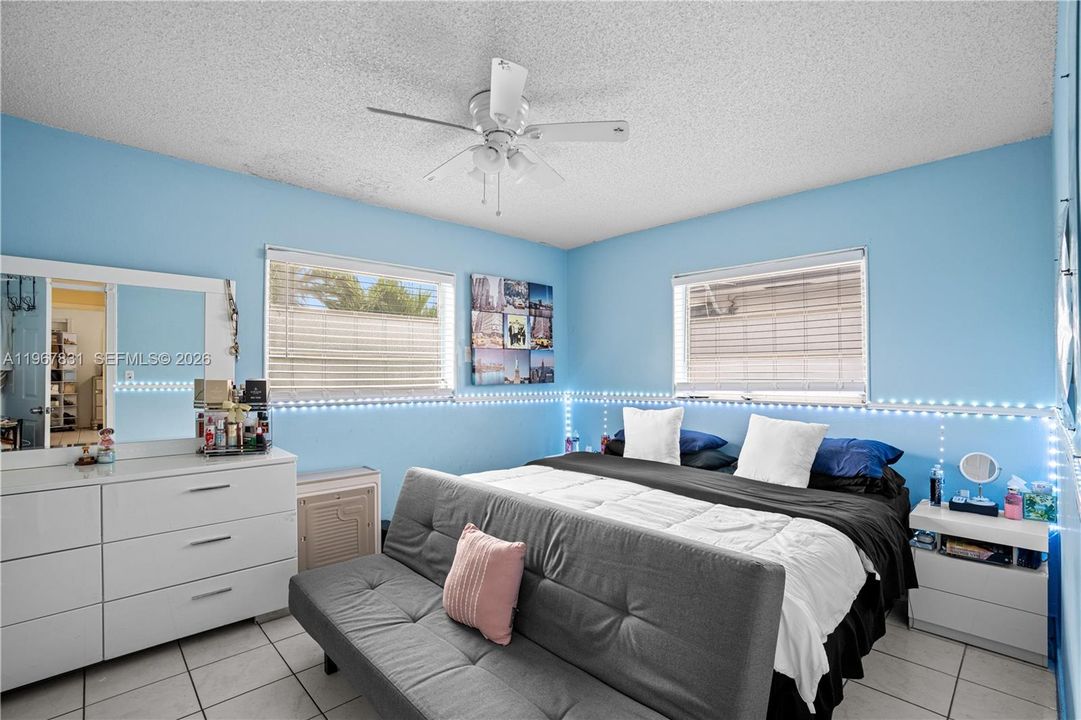 Active With Contract: $975,000 (0 beds, 0 baths, 3244 Square Feet)