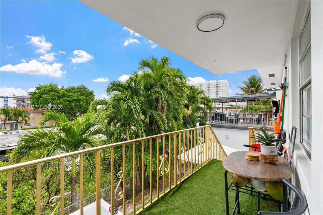 Active With Contract: $975,000 (0 beds, 0 baths, 3244 Square Feet)