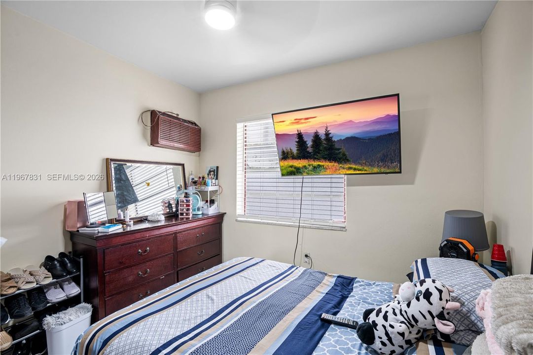 Active With Contract: $975,000 (0 beds, 0 baths, 3244 Square Feet)