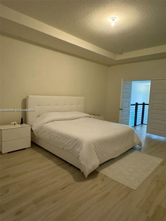 Под контрактом: $6,995 (4 спален, 4 ванн, 2785 Квадратных фут)