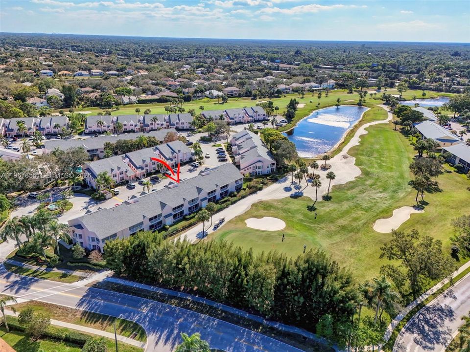 На продажу: $329,000 (2 спален, 2 ванн, 1160 Квадратных фут)