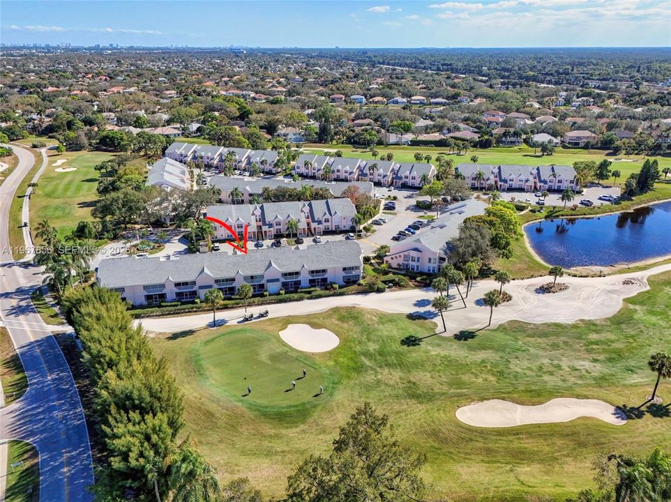 На продажу: $329,000 (2 спален, 2 ванн, 1160 Квадратных фут)